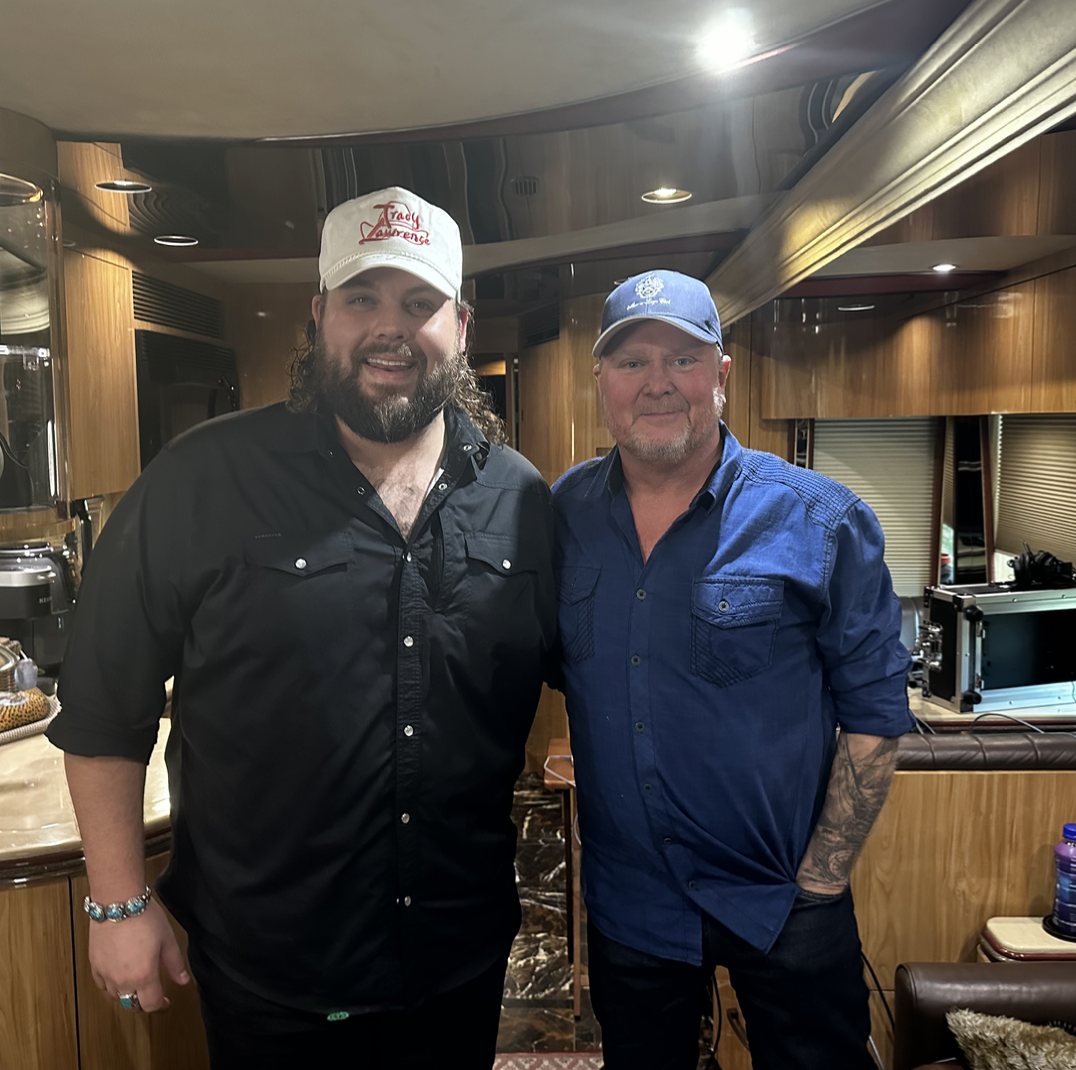 News – Tracy Lawrence